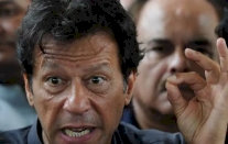 عمران خان: حين أتعافى سأعود للشارع