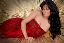 سما المصري لإيلاف: أجهز لمفاجأة كبيرة وأقول لباسم يوسف السيسي أنقذك