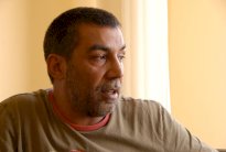 أيمن رضا ينفي عودته إلى