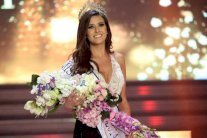 سالي جريج ملكة جمال لبنان لعام 2014