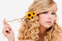 تايلور سويفت أطلقت عطرها الجديد 