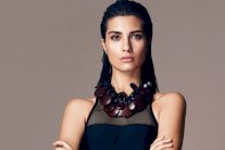 توبا بيوكستون: أصبحت أخاف الموت بعد ولادة توأمي