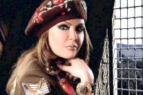 لوسي تعود للدراما التليفزيونية مع 