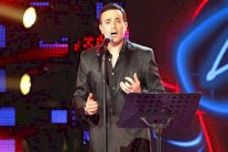 أحلام ترفع البطاقة الخضراء وحميد العبدولي وسهر أبو شروف يغادران 