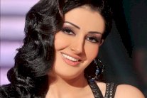 غادة عبد الرازق تنتظر عودة مخرج مسلسلها 