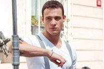 كرم بورسين لا يرتدي خاتم خطوبة