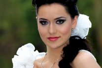 فهرية أفجين للصحافيين: اهتموا بأعمالي لا بحبي لـ