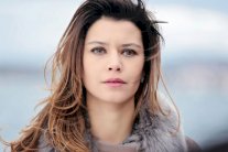 بيرين سات ترفض الرد على الصحافيين