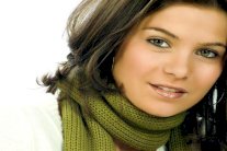 يسرا اللوزي مذيعة للمرة الثانية