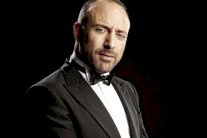 خالد أرغنش يتبرع بـ