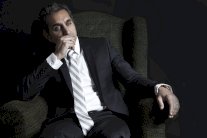 باسم يوسف يتراجع عن العودة والتفاصيل لاحقاً