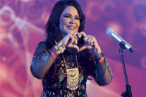 حشود كثيفة في 