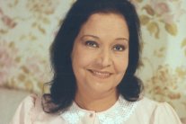 مديحة يسري لإيلاف: المرض منعني من حضور عزاء سعيد صالح