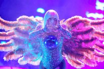 الحفل الأول في الشرق الأوسط لليدي غاغا ينطلق من دبي