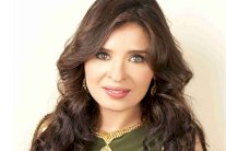 القاهرة والناس تعلّق عرض 