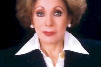 لبنى عبدالعزيز: لابد من إقالة وزارة الكهرباء بأكملها