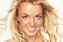 بريتني سبيرز تحتفل بعيد ميلاد إبنيها على إنستغرام