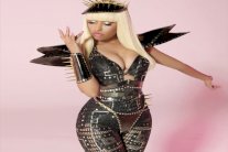 نيكي ميناج تشارك صورتها مع مادونا من نيويورك عبر 