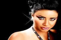 مروى تتسلم درع التكريم من شباب تحيا مصر