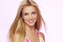 بريتني سبيرز تحتفل بعيد ميلاد حبيبها مع الخيول