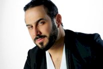 قصي الخولي يقوم بشذيب لحيته لدوره في 