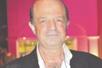 فنانو مصر يودعون المنتج محمد حسن رمزي