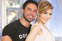 يارا تُطلِق 