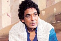 تفاصيل الحالة الصحية للفنان محمد منير