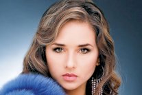 نيللي كريم من 