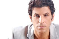 إياد نصار بطل