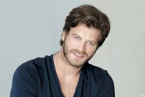 كيفانج تاتيلتوغ ضيف شرف على المسلسل الأميركي Vikings 