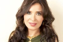 دينا شقيقة أمير كرارة في 