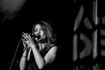 درصاف حمداني تطلق ألبومها 