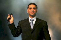 مساحة الإحساس تبقى فارغة بغياب فضل شاكر رغم كل أخطائه