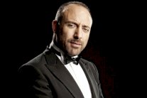 فرقة موسيقية أرجنتينة تُقدِّم أغنية لـ