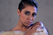 زيزي عادل تصدم جمهورها في 