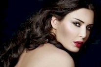 سيرين عبد النور لا تمانع دخول معترك الحياة السياسية