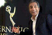 باسم يوسف يقدم حفل جوائز الإيمي الدولية الـ ٤٣ 