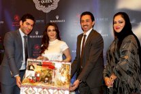 ديانا حداد تفتتح معرض 