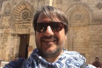 جان ماري رياشي يُطلِق