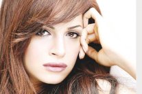 آمال ماهر تُصوِّر