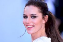 فهرية أفجين تتألق في مهرجان كان