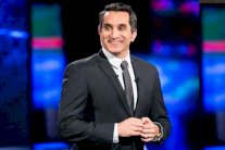 باسم يوسف يكشف عن مواقف والديه في مواجهة النظام