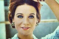 زبيدة ثروت مصابة بسرطان الثدي