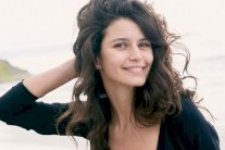 بيرين سات تصمم مجوهرات السلطانة كوسيم