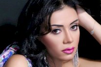 رانيا يوسف تشتكي منتج