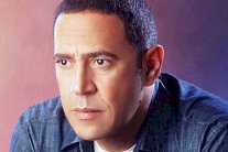 أشرف عبد الباقي يطلق 