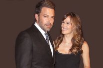 بن أفليك وجنيفر غارنر يعلنان خطة الطلاق