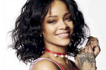 ريهانا ضحية المطاردة مجدداً