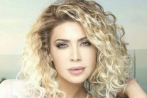 مزيكا تروِّج لعودة نوال الزغبي بألبوم جديد